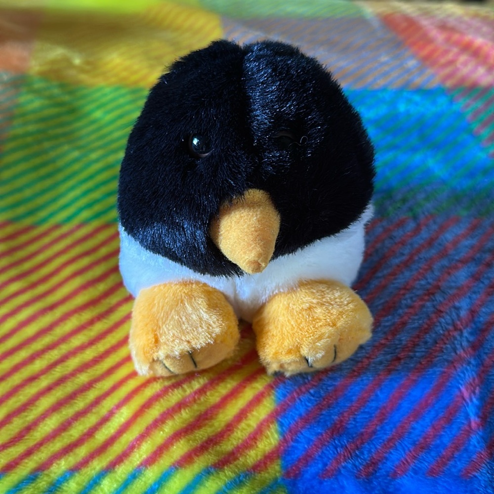 Vintage Swibco Puffkins Tux the Penguin